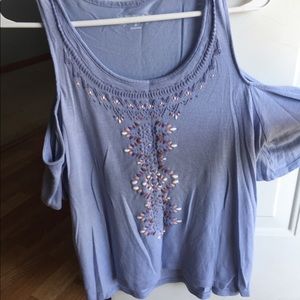 Open shoulder tank